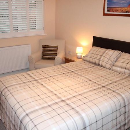 스윈던 Highworth House B&B 외부 사진