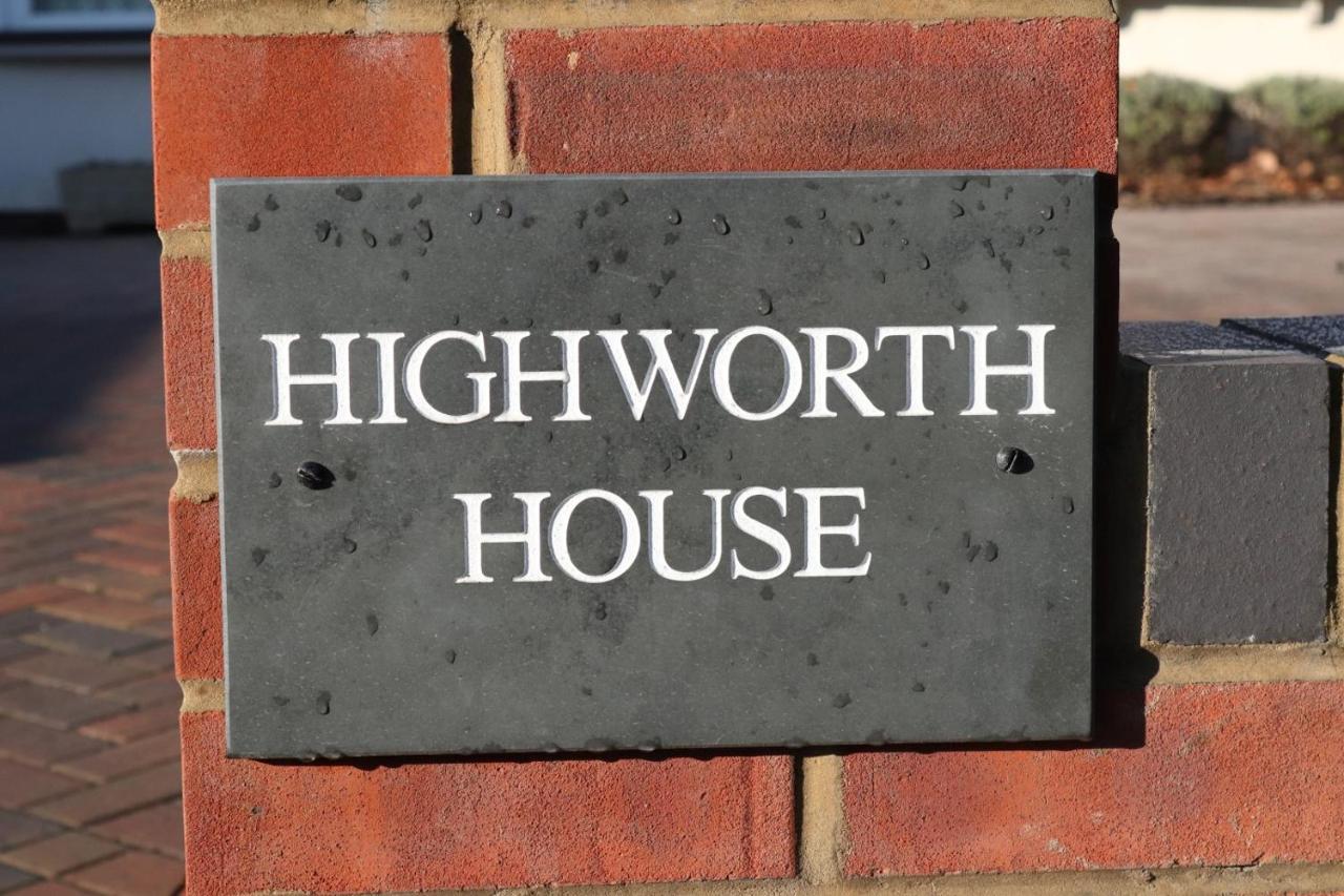 스윈던 Highworth House B&B 외부 사진