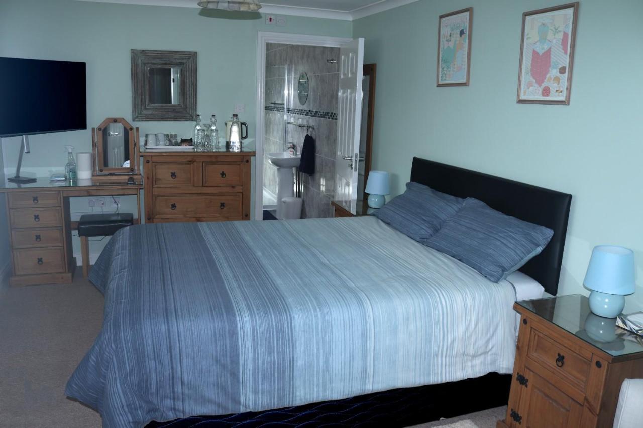 스윈던 Highworth House B&B 외부 사진