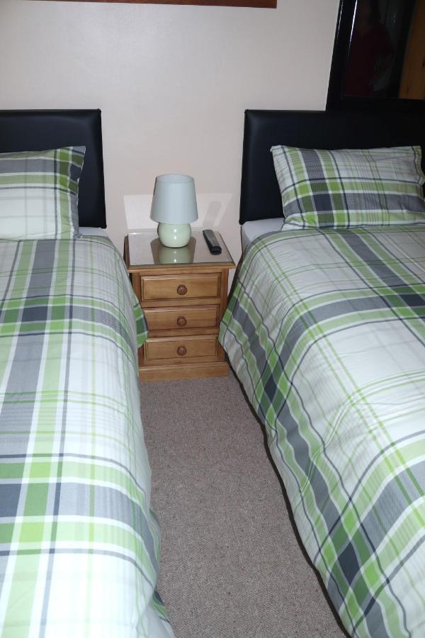 스윈던 Highworth House B&B 외부 사진