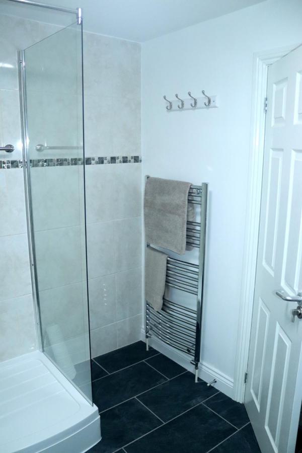 스윈던 Highworth House B&B 외부 사진