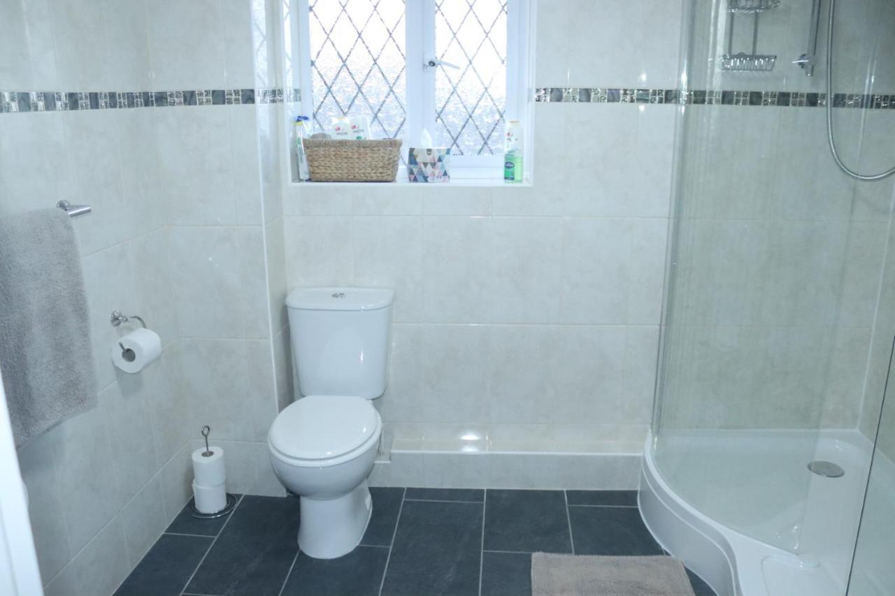 스윈던 Highworth House B&B 외부 사진